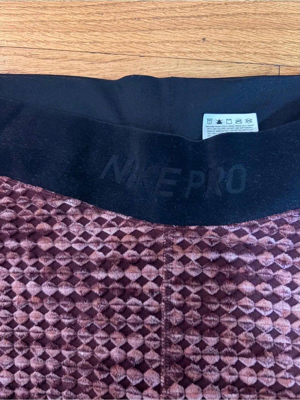 Nike Pro Hyperwarm Textured Knit Leggings Plum / Black XL⁠